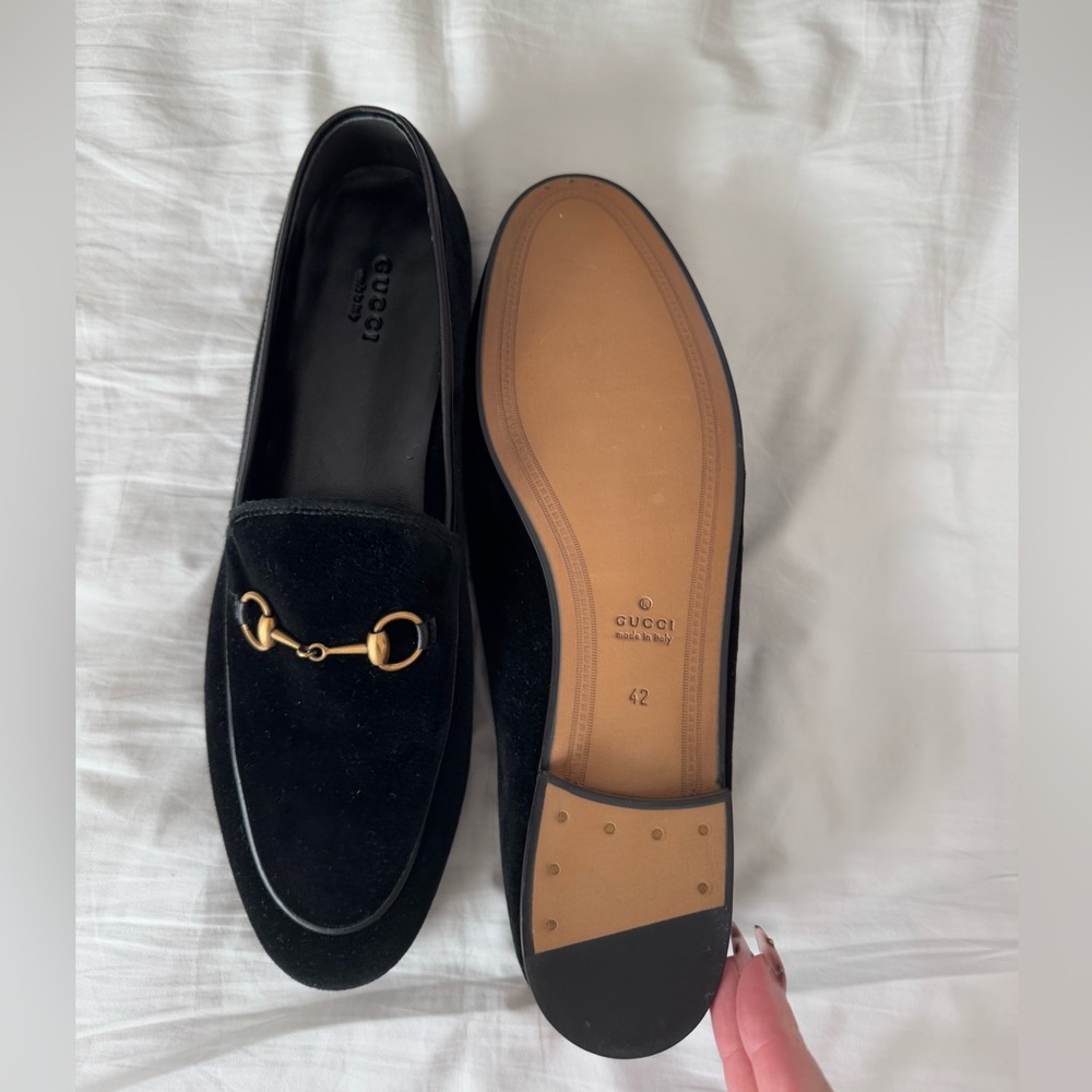 Gucci Jordaan Velvet Loafers - Picture 4 of 11